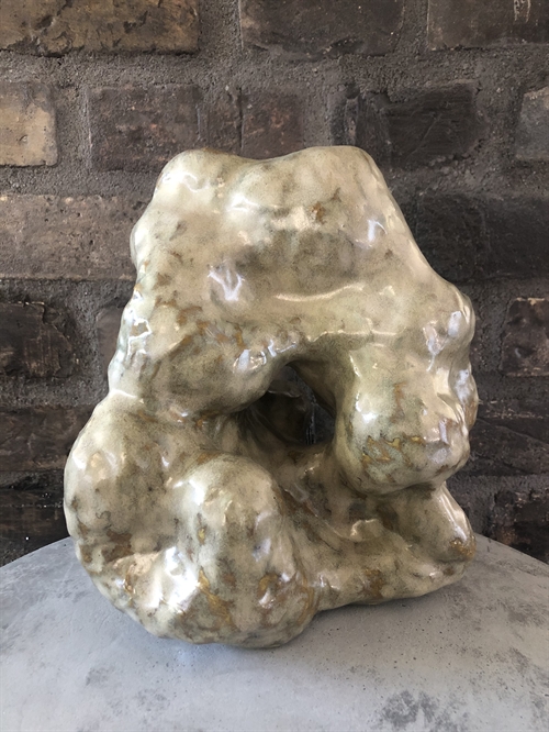 Keramik skulptur af Pernille Calundan